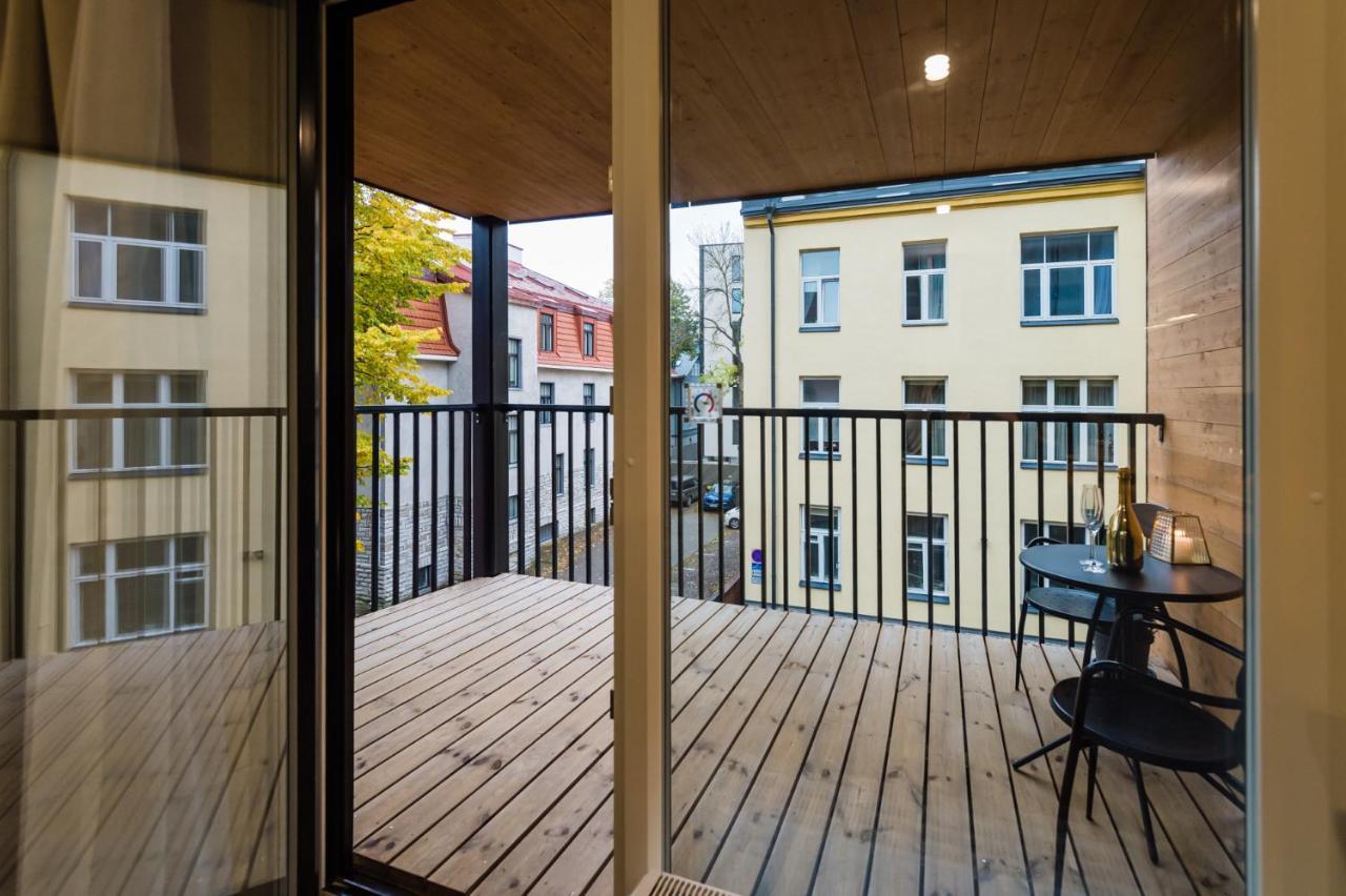 Thomas' Home - Trendy, Central & Balcony Tallinn Extérieur photo